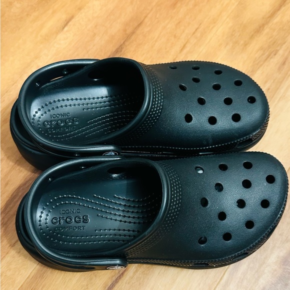 Crocs Classic Platfor - Picture 2 of 3